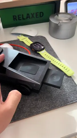 Tesla Cyber Wireless Charger？#tesla #teslacheck #iphone #charger 