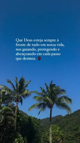 Que Deus Esteja Sempre à Frente 