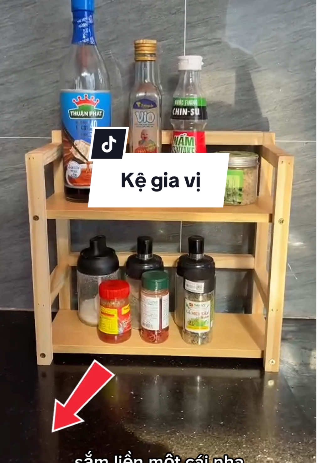 79k mà được cái kệ gia vị xinh chất lượng lắm luôn ạ#kegiavi #kegiavinhabep #kegiavi2tang #hienkhonghien 