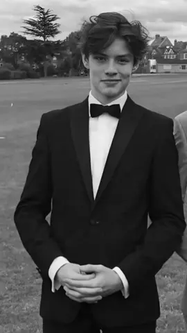 #fyp #foryoupage #4u #louispartridge #trending 