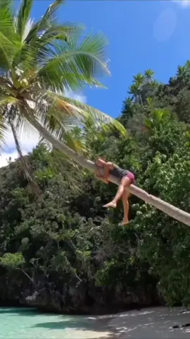 Well the second half first when it first started we were in Malaysia ⛵️🌊  #fyp #sailing #traveltok #boatlife #covid19 #adventure 