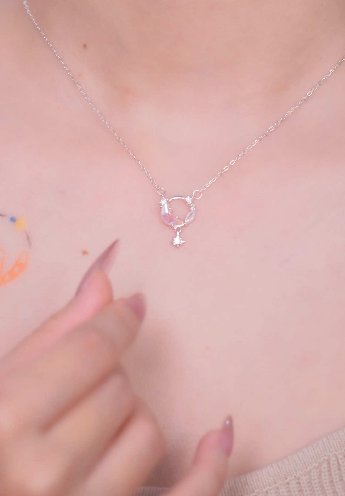 Váy lụa, tô thêm chút son, thêm dây chuyền TLEE Blue Moon D0266 là lấp lánh hết phần thiên hạ 💫#tleejewelry #daychuyenbactlee #lactaybactlee #nhanbactlee #nhandoibactlee #khuyentaibactlee #lacchanbactlee #setquatangtlee #trangsuc 