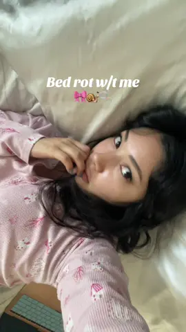 She’s recharging🔋🔌 #dayinmylife #whatieatinaday #dailyvlog 