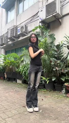 Nemu di draft waktu itu gak di post karena awkward bgt mukanya (anginnya kenceng), rambut masih panjang HAHA