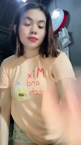 Beh, nasa yellow basket yung boxer ha uso bumili, hindi yung puro tingin sa baba emz haha #foryou #xybcaz #xybca #fakebodyy⚠️ #fakebodyy⚠️⚠️⚠️ #fyp #fakebody #trending 