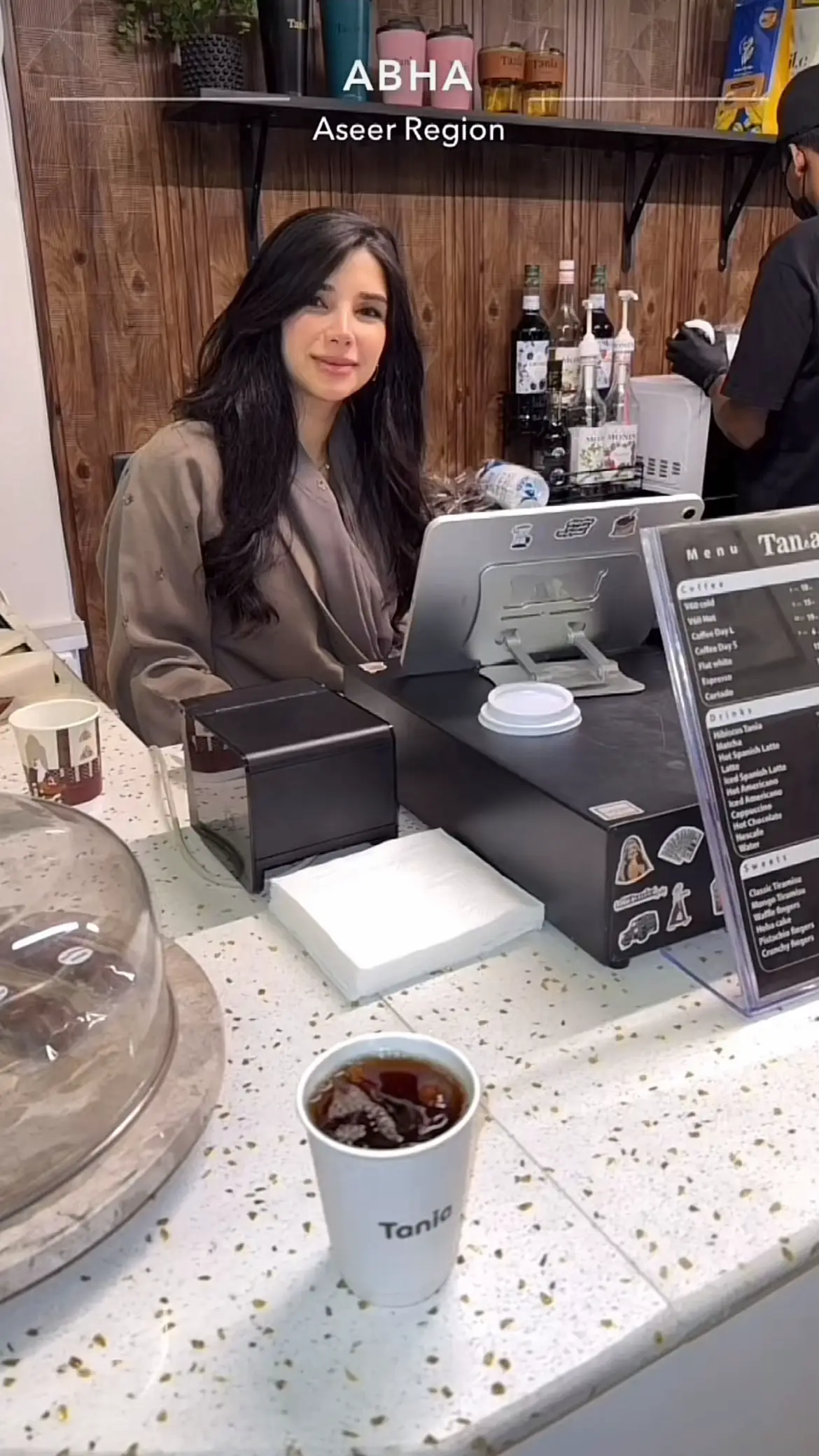 @منال العسيري #عسير #ابها_عسير #كوفي_منال_العسيري 