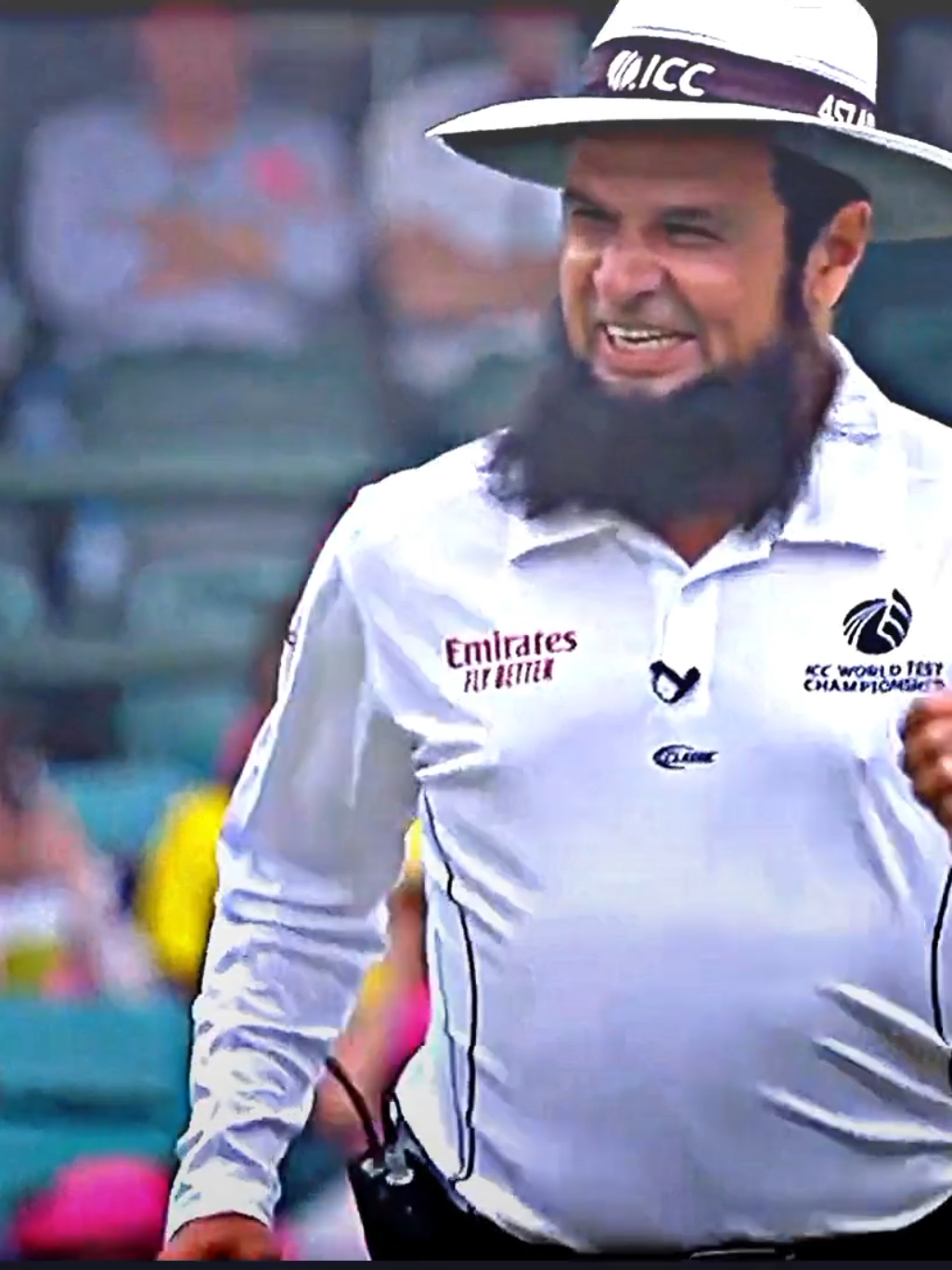 Aleem dar funny moments____👀🎧#foryou #fouryoupage #1millionaudition #fypシ゚viral #viralvideo #viraltiktok #standwithkashmir #freephalastine❤️🇵🇸 #pakistanzindabad 