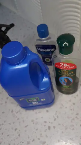 الزيوت للشعر ✨️ #شعر_طويل #زيت_للشعر #جوزالهند #دابر_املا #شعر_اسود #شعر_ناعم #اكسبلور #مالي_خلق_احط_هاشتاقات #viral 