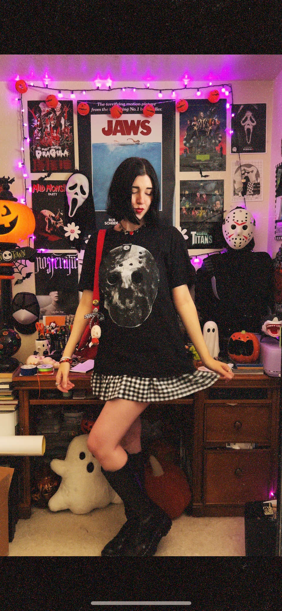 Friday the 13th outfit ♥️🪓 #outfit #fridaythe13th #spookyoutfit #halloween #halloweenobsessed #jasonvoorhees #halloweenroom #fypシ #fypage #spoookyash #outfitinspo #outfitoftheday 