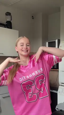 165/365 - tag een dom blondje 👩🏼 ps. nog 200 dagen te gaan!!! 👀 