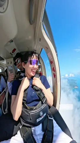#231sky #tandemskydive #skydiving #adventure #sports #travel #shenzhen 