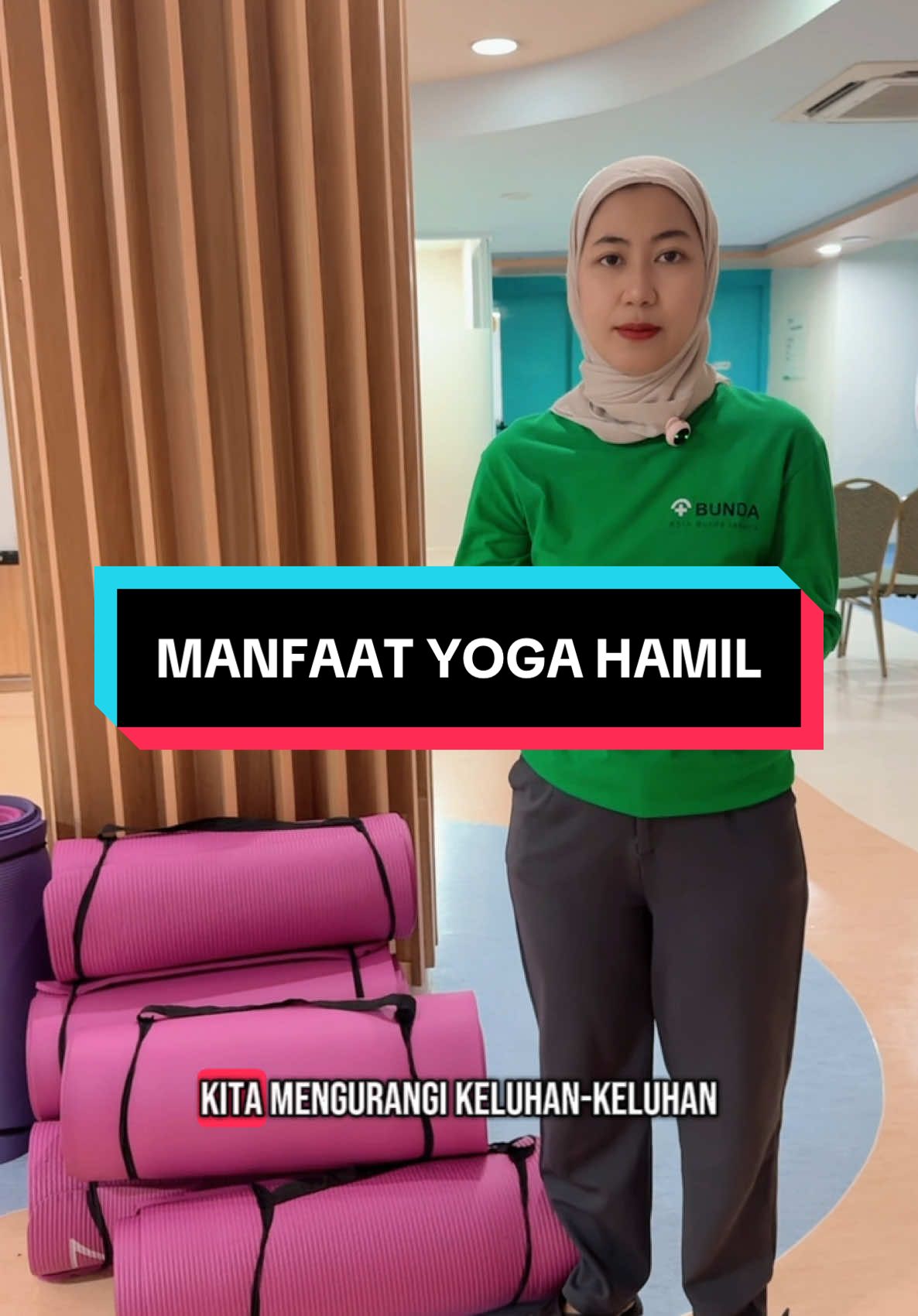 Yoga hamil manfaatnya apa bubid? Yuk kita simak jawaban dari bidan pija 😍 #yoga #hamil #yogahamil 