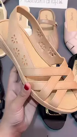 sendal wanita wedges flat #sendalwanita #sendalwanitakekinian #sendalkaretwanita #sendalwedges 