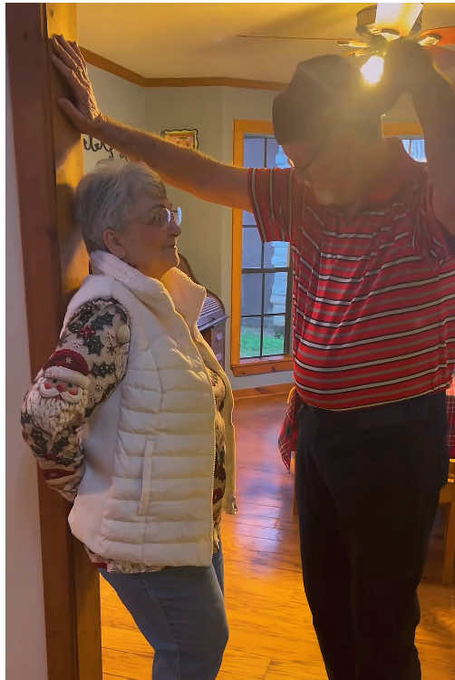 Spending a lifetime together.🥰🥰🥰 #oldcouple #oldpeopleinlove #old #geandma #couple #oldlove #usas #move #loveyou #family 