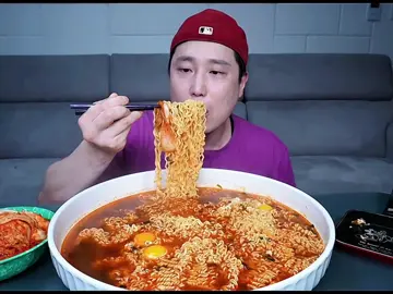 🐥🐥🐥 #noodlefighter #mukbangs #mukbangeatingshow #xuhuong #xyzbca #anngonmoingay #xuhuong2025 #asmrvideo #asmrmukbang #onhaxemmukbang #asmrchill14 