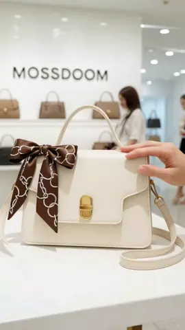 #tas #tascewek #tasslempang #tasslempangwanita #tasslingbag #shoulderbag #tashandbag #mossdoom 