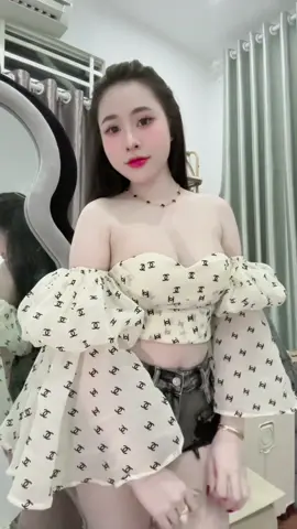 Áo xinh hem 🫶🏻😘 #xuhuongtiktok #CapCut #linhlaiiboutique 