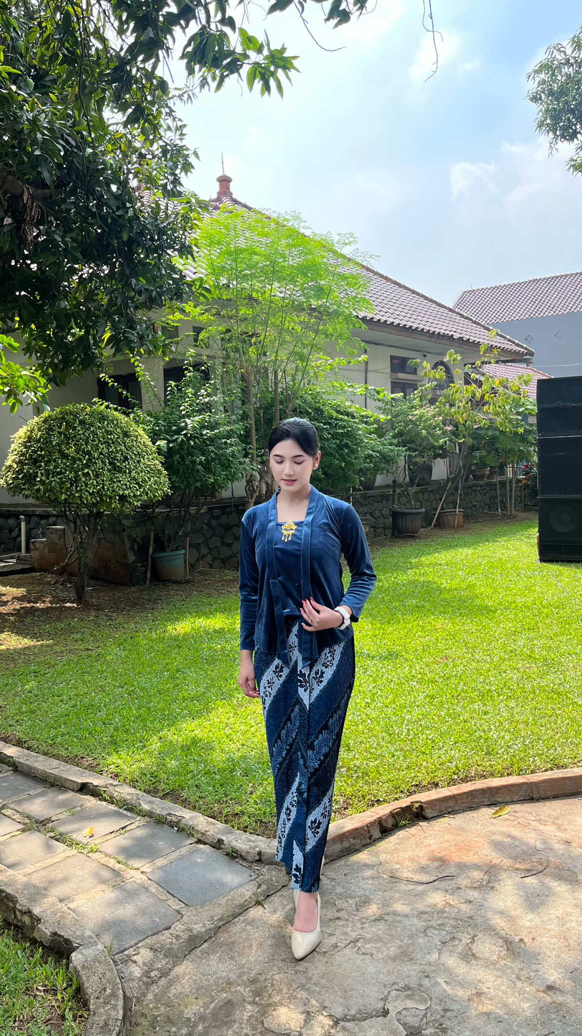 Aslinya darah sunda,tapi selalu dapet side jobs adat Jawa🤏