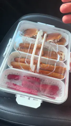 Random car picnic day! Ang sarap magbaon ng sariling food talaga pag car camping mode hehe ganda nitong storage organizer talaga na ito pwede snack organizer, siyempre dala din namin portable espresso maker namin! #Picnic #SnackOrganizer #FoodStorage #Camping #EspressoMaker #CoffeeMaker #CarCamping 