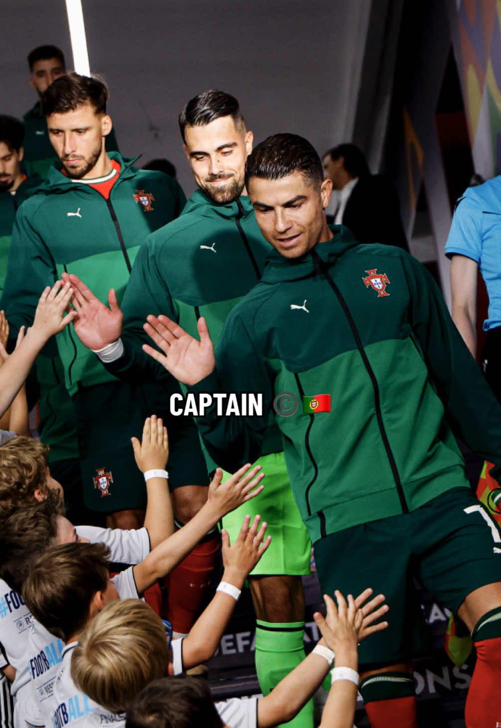 Capitão. ©️🇵🇹 #FazHistória #NationsLeague 🎥 Vídeo completo no YouTube | Full video on YouTube Captain. ©️🇵🇹 #HistoryNeedsMakers