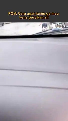 rame ga yah?  #hujan #memes #lucu #fyp #foryou 