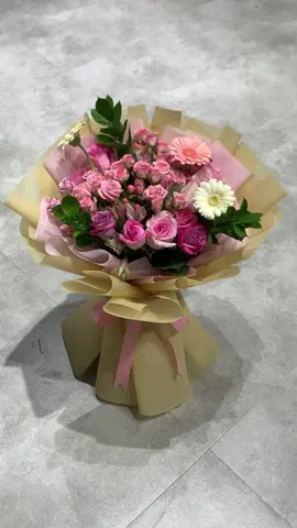 #هدايا_الرياض #ورد_الرياض #هدايا_تخرج #تخرج_الجامعة #تخرج #حفله_تخرج #فخورة_بنفسي #فخورة_فيك#باقه_ورد #بوكيهات_ورد 