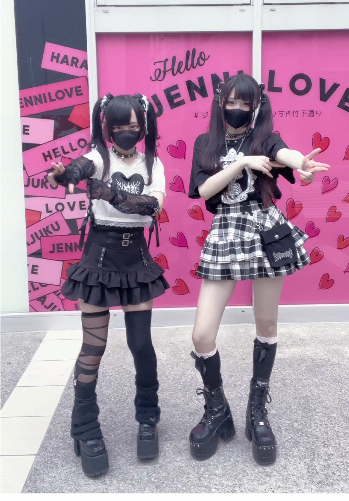 地雷系二人でパラパラ踊ってみた@黒蜜 レイナ  #地雷系　#地雷　#地雷系女子　#地雷女子　#地雷女　 #自撮り界隈　#美男美女と繋がりたい　#量産型　#量産型女子　#天使界隈　#天使　 #パーカー　#ワンピース　#地雷メイク #地雷系コーデ #地雷系と繋がりたい #地雷女子と繋がりたい #地雷系ファッション #地雷ブランド #地雷系ヲタクと繋がりたい #地雷サブカル #サブカル #サブカル女子 #サブカル地雷 #ギャル #平成ギャル　#パラパラ 