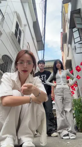 Anh có đón thì đón cả bạn em nha =)))@Hữu Khanh 🙈 @Hoàng Ngân |Dc:@Quắnn là Quânn 