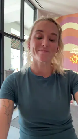 Come close with me ☀️✨  #hairdresser #workingmom #closingshift #salondirector 