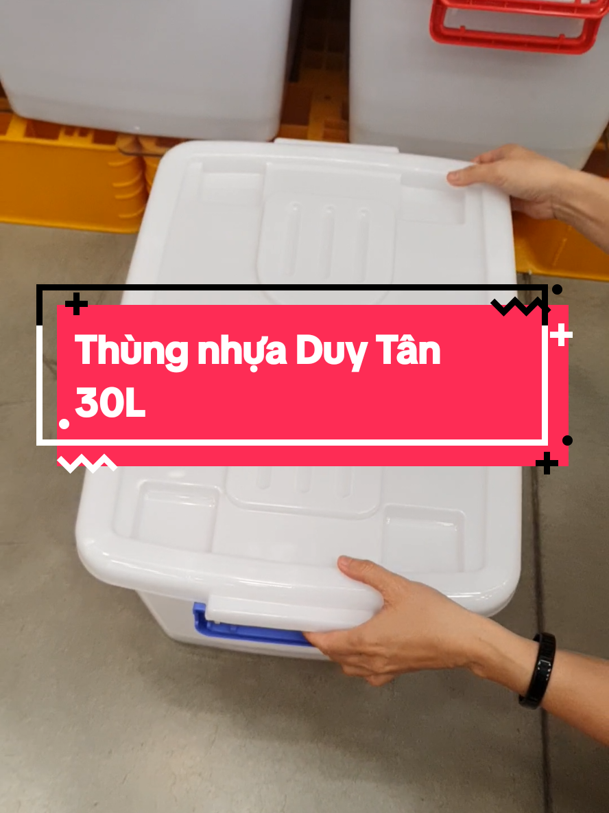 Thùng nhựa Duy Tân 30L có nắp gài và bánh xe dễ dàng di chuyển #shopgiadungmythuong #xuhuongtiktok #thungnhuaduytan#thungduytan#thungduytan30L 