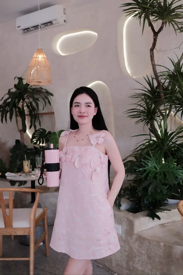 ❌ Đi chụp.   ✅ Đi làm