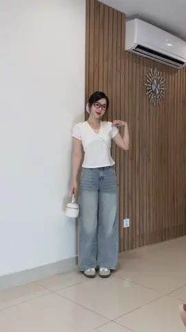 Trả lời @munbaby1998hatinh Tập 210: đơn giản nhưng xinh @Dilyshop.vn #henioimacgi #fitcheck #OOTD #xh #fyp 