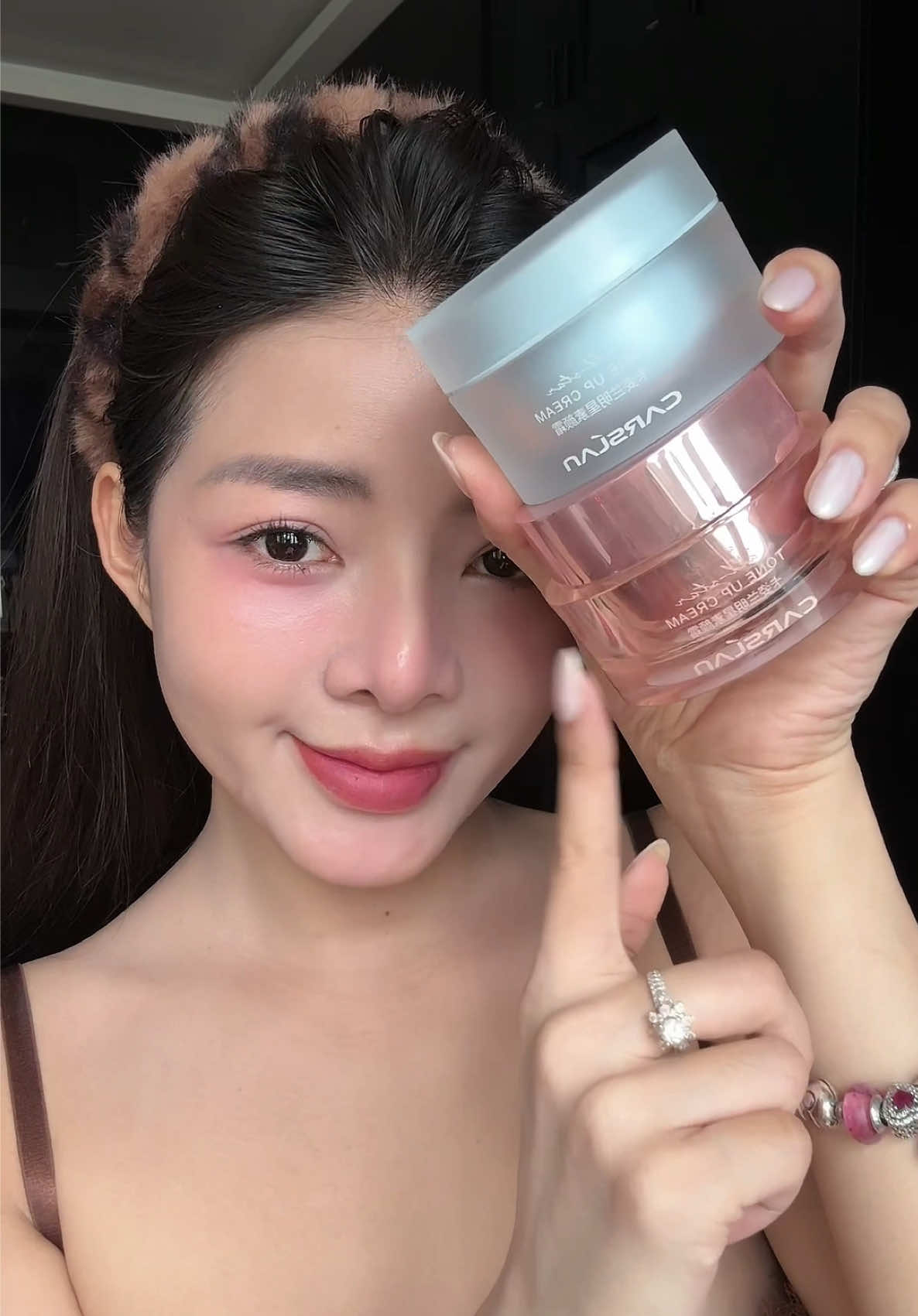 Ở nhà cũng phải xinh ạ 🥰🥰 #kemnangtone #kemluoi #carslan #goclamdep #makeup 