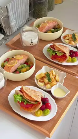 Make breakfast for my sister#Foodie #EasyRecipe #amsr #bentobox #lunch #lunchideas #breakfast 