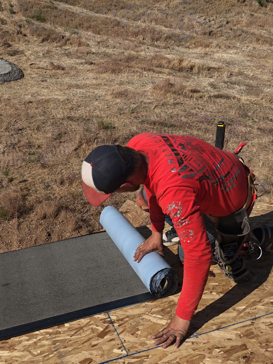 laying ice and water like a pro  #roofing #roofer #ruferos #satisfying #fyp #foryou #fastestroofer #construction #shingles #asmr #bestroofer #viral #roofersoftiktok 