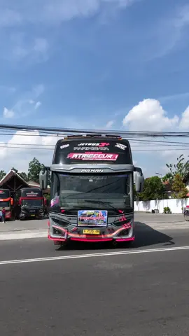 unit siapa nih🔥 #putragesang #basuriviral #busmania #busmaniacommunity #bsbteam #kontenkreatorgaul #bocilbasuri #bocilsukabasuri 