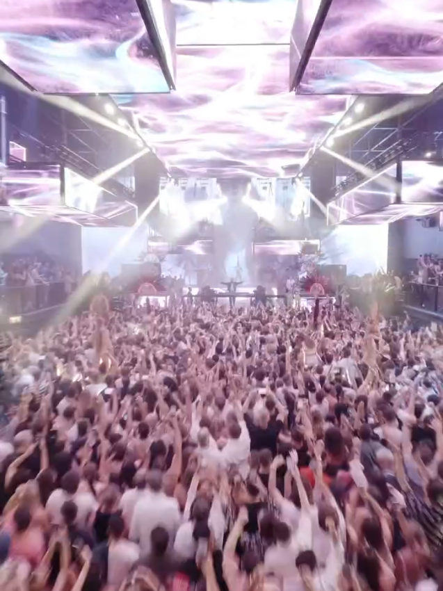 David Guetta Live UNVRS IBIZA 🇪🇦 #Davidguetta #unvrsibiza #club #residency #OnTour #Summer #show #live #clasic #rave #set #edm #house #dance #remix #viral #electronicmusic #fyp #2025 #tiktokmusic #spain #ibiza #Dj #europe #unvrs @David Guetta @[UNVRS] #espanha #tour #news #tiktok 