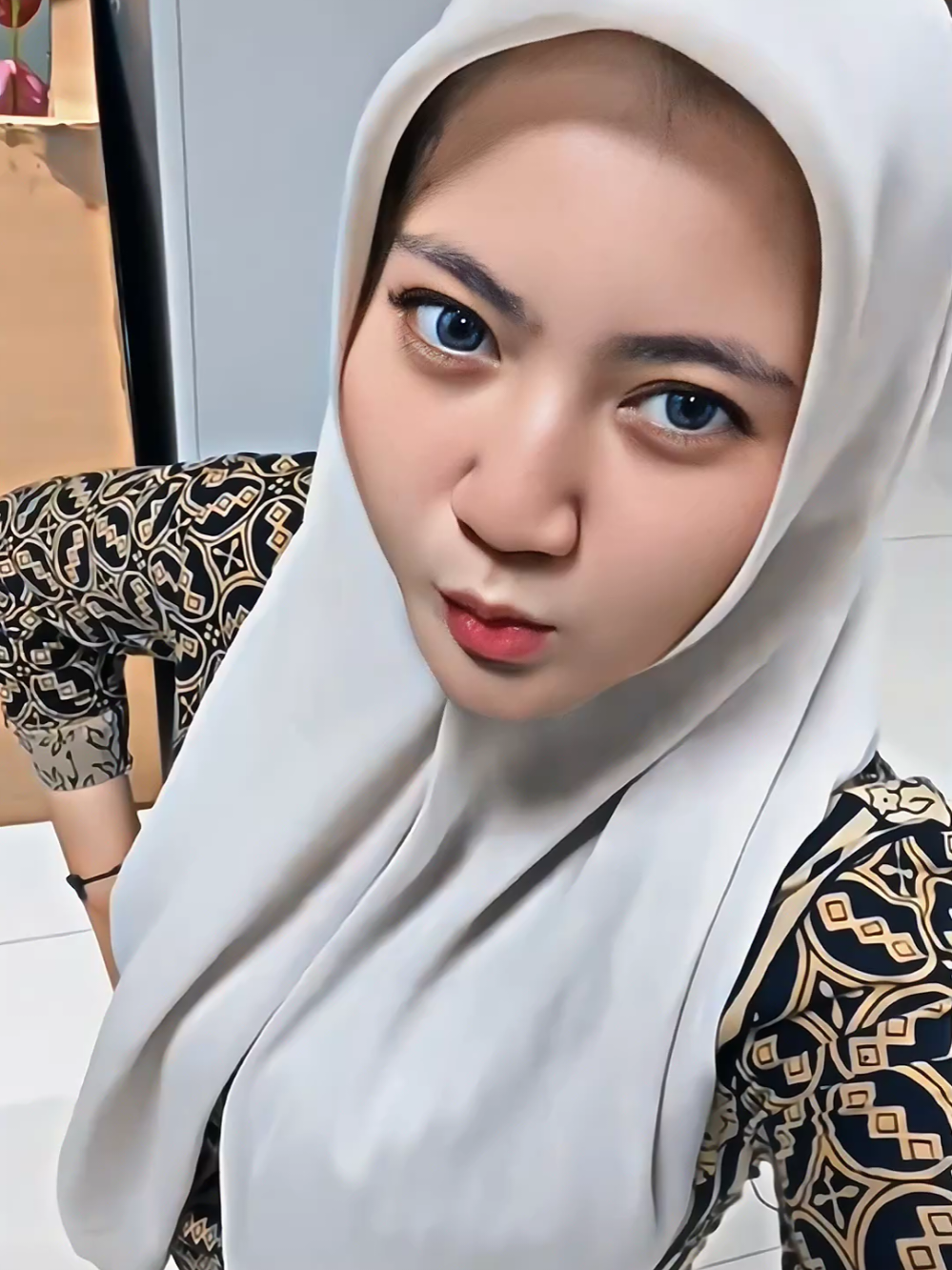 𝙋𝙚𝙣𝙨 𝙭 𝙀𝙫𝙚𝙧𝙮𝙗𝙤𝙙𝙮 is back 🤙🤪 acc:@chocolate.sleep  #sukaa_editin #jj #chocolate .sleep