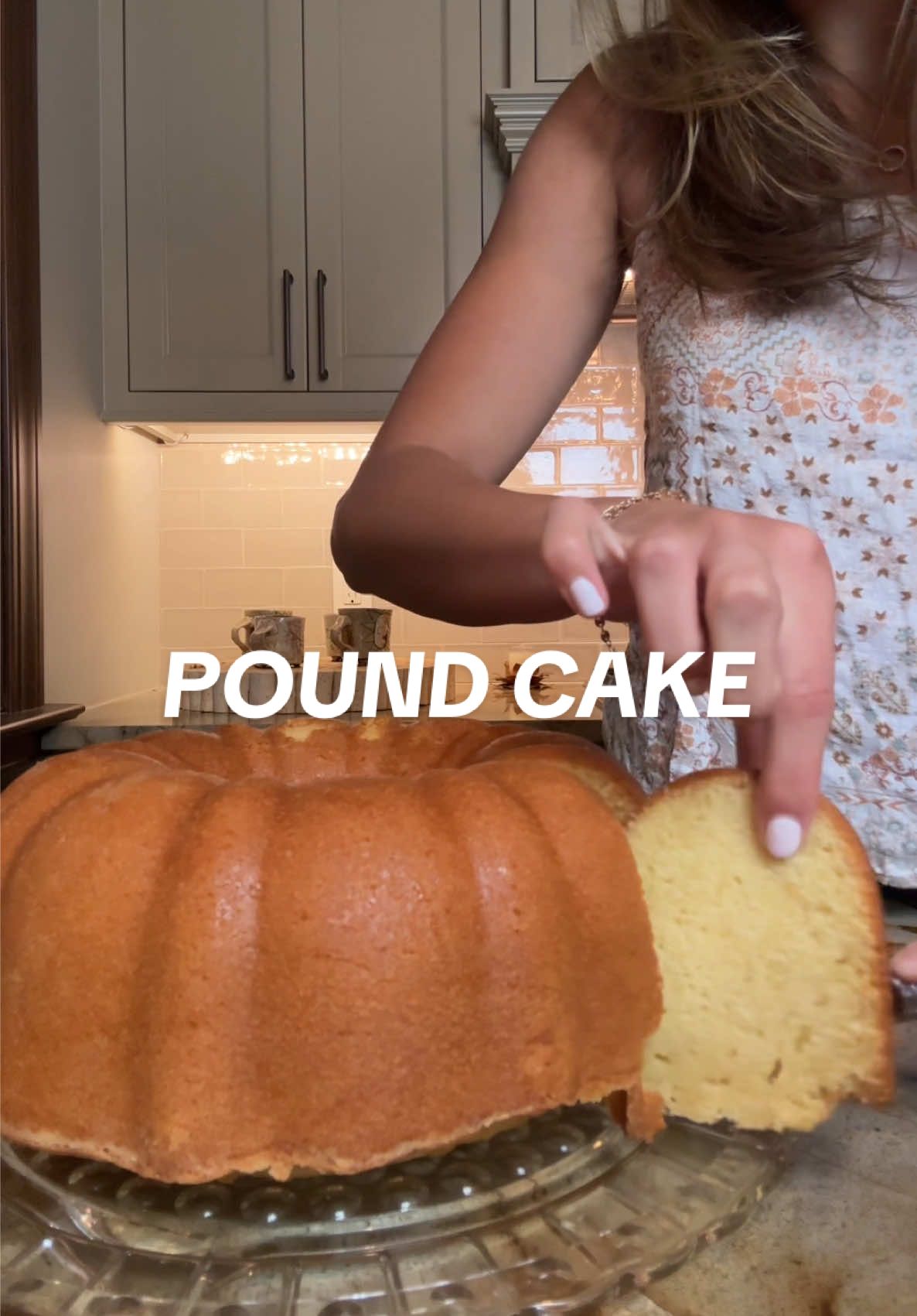 Celebrate your dad with this delish cake🤤🤤 #weekenddessert #FathersDay #sweettreat #EasyRecipe #homemade #poundcake #moistcake #fyp #trending #viral #yum #foodtutorial #foodiesoftiktok #newnutellaflavour #showmedessertoftheweekend 