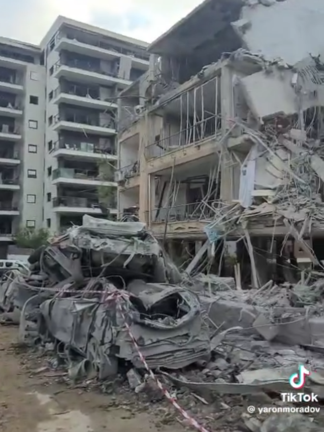 ایران کا جوابی وار: اسرائیل میں تباہی |کی لہر  #ایران_کا_وار #اسرائیل_پر_حملہ #BreakingNews #WarUpdate #IranAttack #IsraelUnderFire