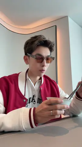 กินข้าวอยู่ตกกะใจเลอ #mewsuppasit