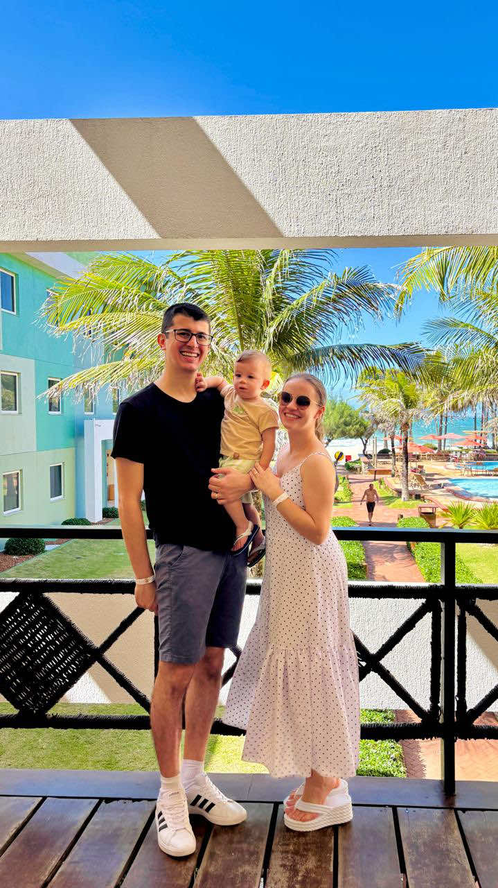 Não tinha como essa viagem ser mais perfeita 🥹😍🥰 Curtimos, aproveitamos, descansamos, exploramos e voltamos com a bagagem cheia de experiência e gratidão!  O @beachparkresorts foi uma escolha certeira para essa primeira viagem com nosso bebê pois tem  toda uma estrutura voltada a famílias com crianças, e nós só temos uma certeza: VAMOS VOLTAR e conhecer os demais resorts do grupo!  Vocês gostaram de acompanhar? Quem mais tem vontade de fazer uma viagem assim? E quem já conhece o @beachparkresorts, sabe do que estou falando!! Deixei os detalhes no vídeo mais se tiverem mais dúvidas só deixar nos comentários! @beachpark 