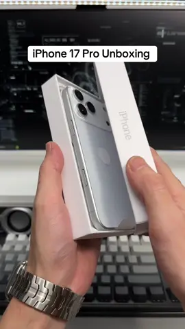 Got the iPhone 17 Pro dummy phone … but this case ?? 🤯    #iphone17pro #iphoneunboxing #unboxingvideo #iphone17 #iphone17air #iphonenews #techtok #germantok #phonecase 