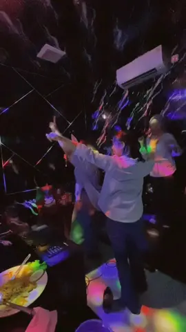 Setelah UAS lanjut karaoke💃🏻💃🏻@nev @aidaan @Mellisaaa #fyp #jj #funkycoffeejepara