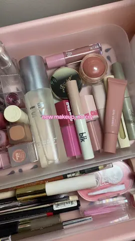 never too much makeup 💞🛍️ #makeup #beauty #BeautyTok #makeuptrends #grwm 