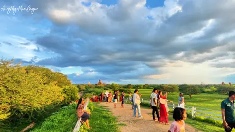 ဒီနေရာလေးမှာအမှတ်တရတွေရှိခဲ့ကြမှာပေါ့ဒီနေ့တိမ်တွေအရမ်းလှတယ် #bagan  #ပုဂံမြေ  #tiktokmyanmar  #foryoupage  #ရောက်ချင်တဲ့နေရာရောက်ကွာ😍🤗 