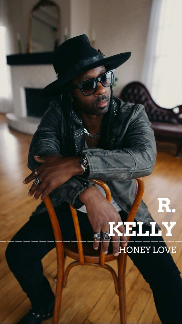 R. Kelly ‘Honey Love’ was begging for sax #rkelly #honeylove #sax #music 
