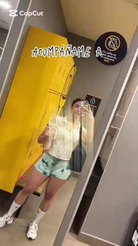 Otro día con delirios de influ y con las peores tomas😍😍 #fypシ #Fitness #greenscreen 