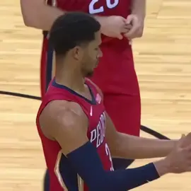 Best athlete/gamer of all time. #fyp #joshhart #knicks #lakers #pelicans #blazers #fortnite