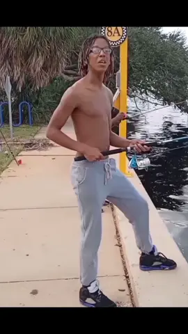 Bro wtf is wrong with people😂😂#fishing #Outdoors #fypシ #viralvideo #foryoupage #funnyvideos 